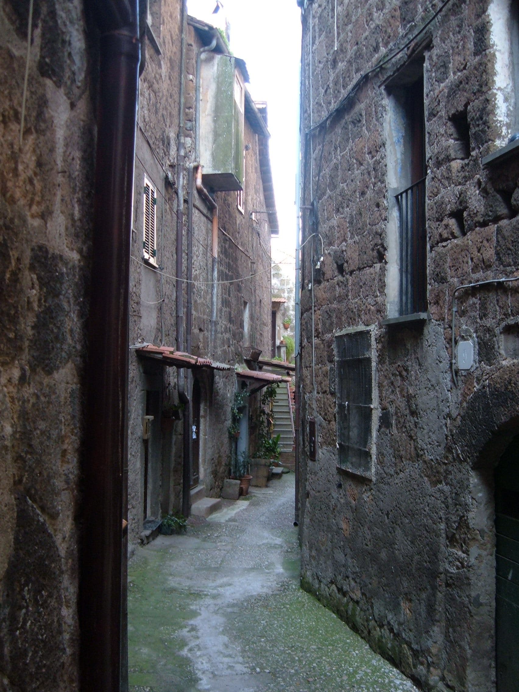 Vetralla, borgo collinare in provincia di Viterbo
