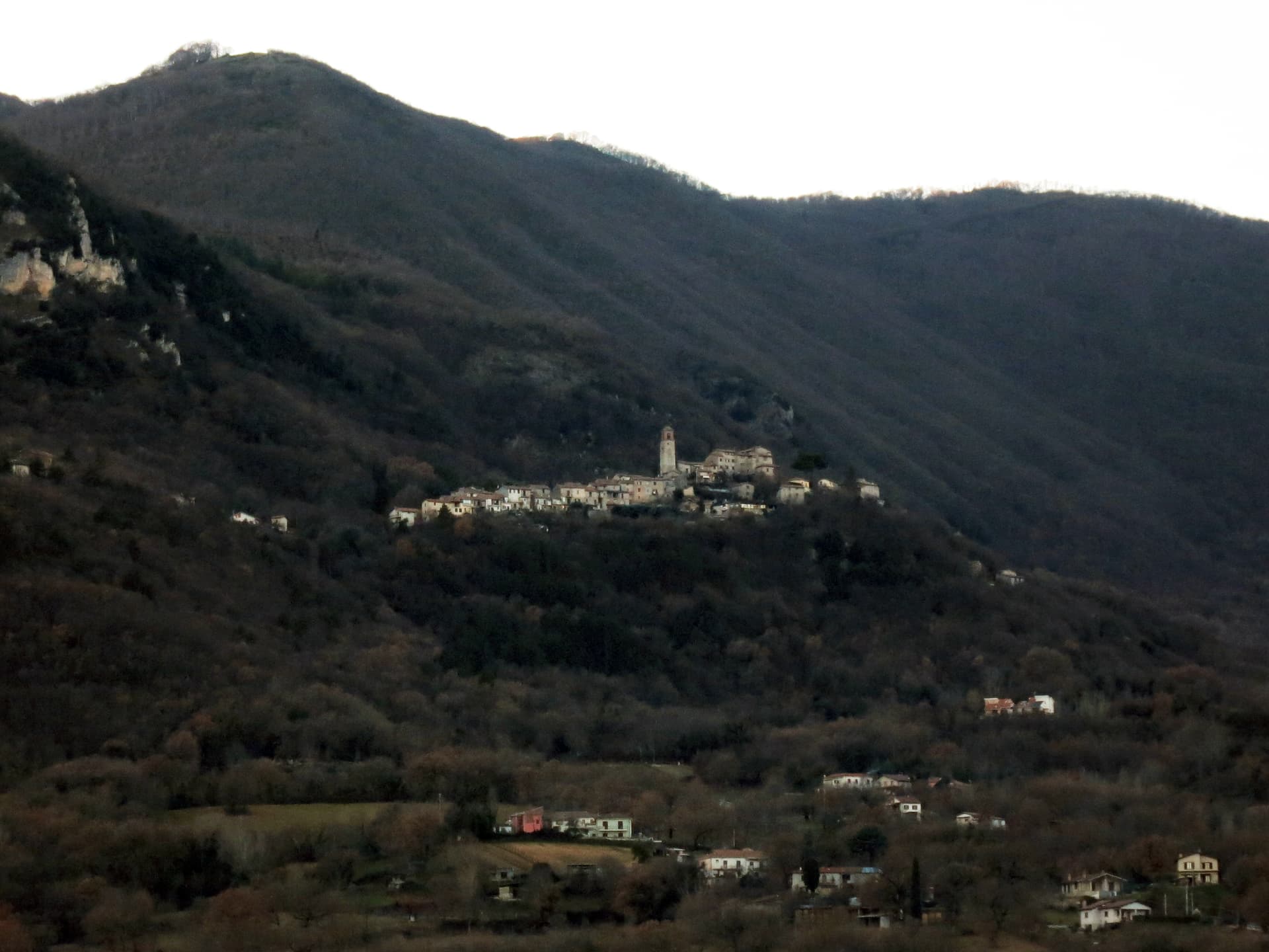 Greccio, borgo collinare in provincia di Rieti