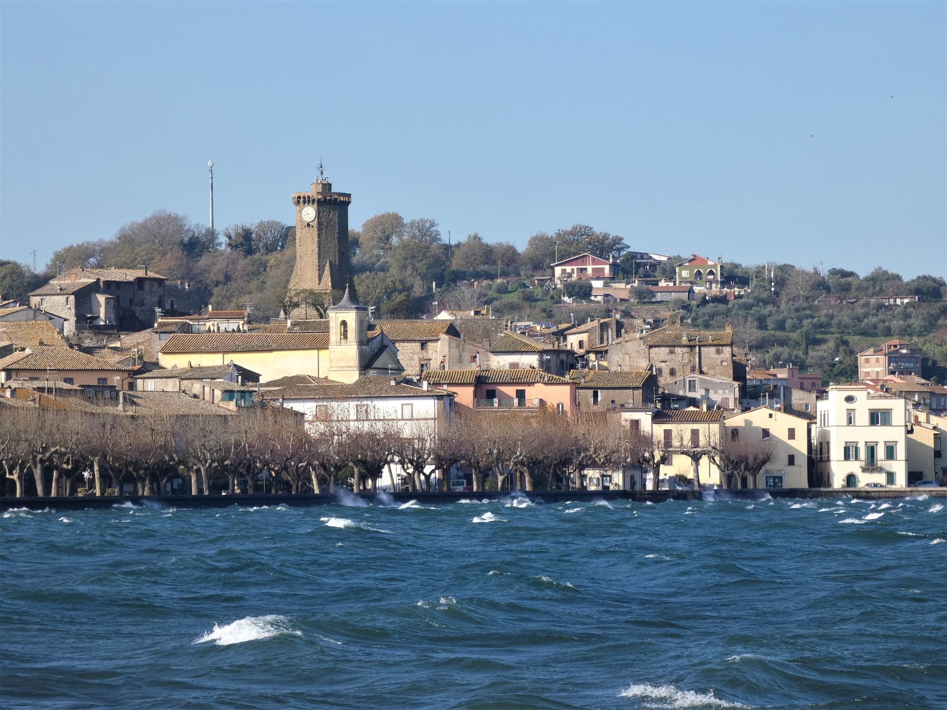 Marta, borgo collinare in provincia di Viterbo