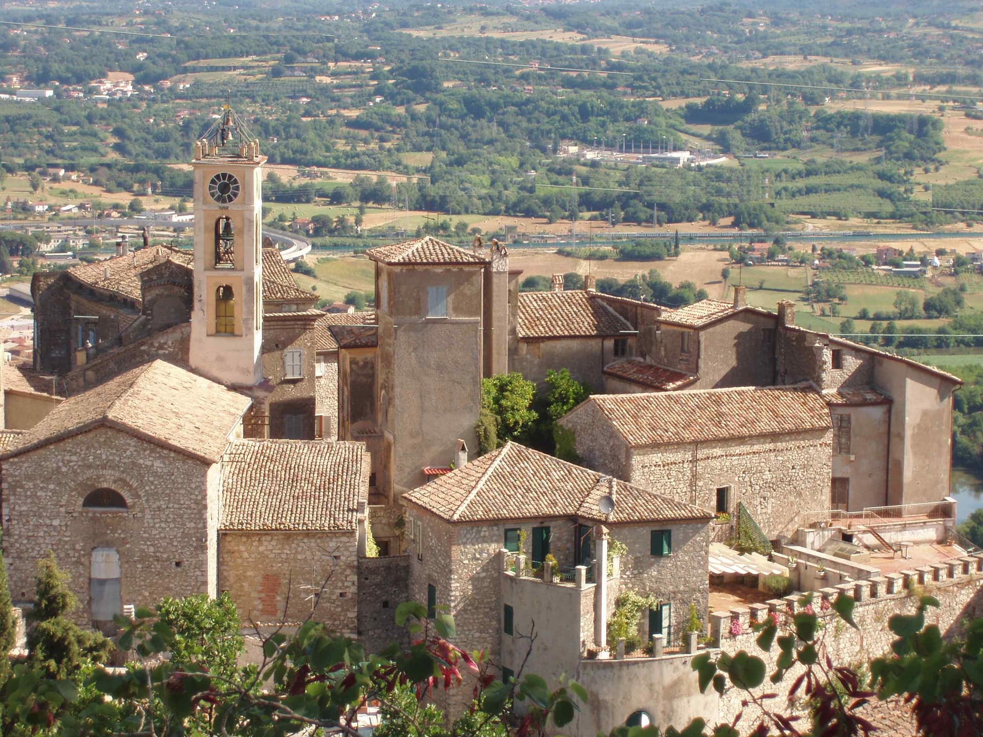 Falvaterra, borgo collinare in provincia di Frosinone