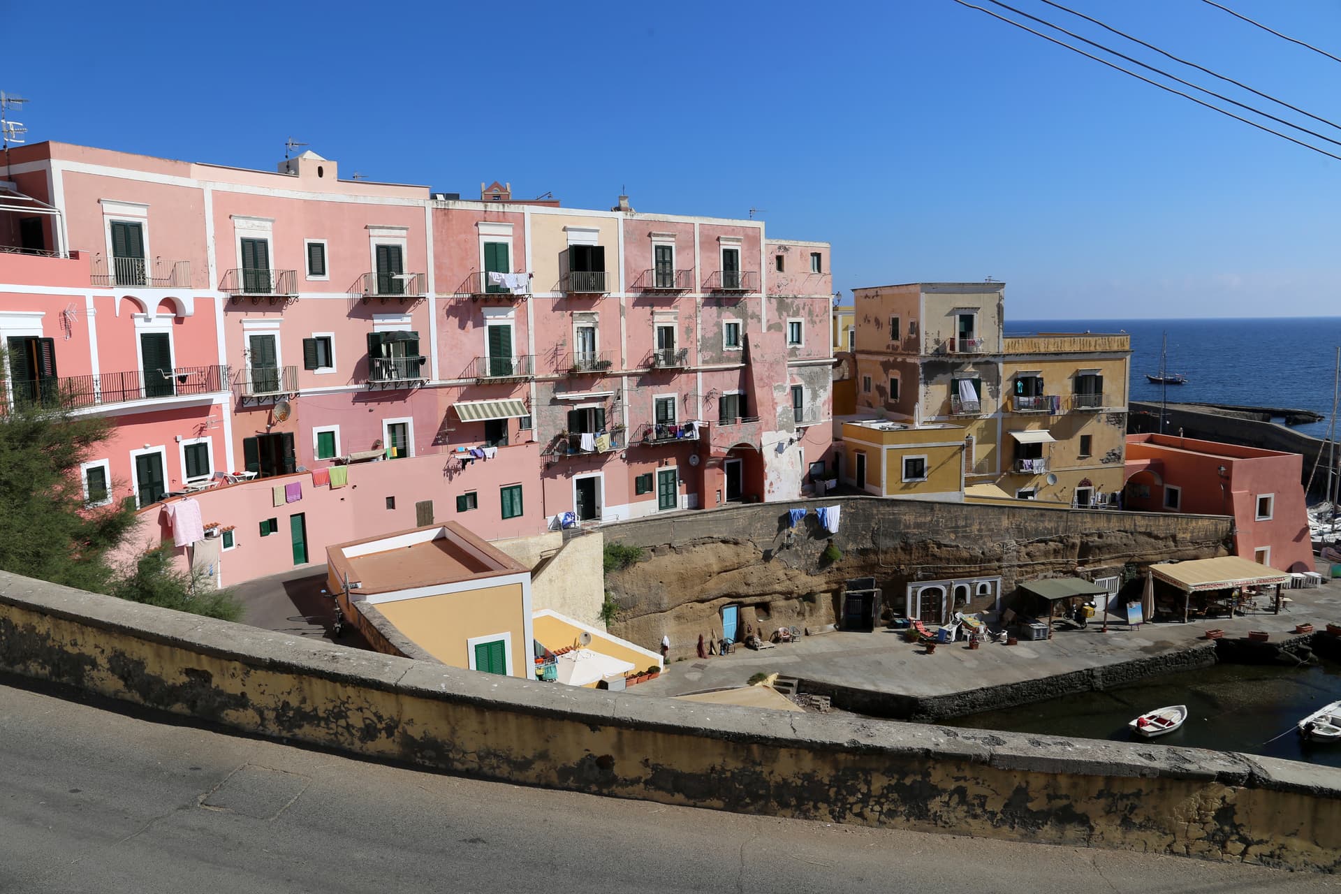 Ventotene, borgo collinare in provincia di Latina