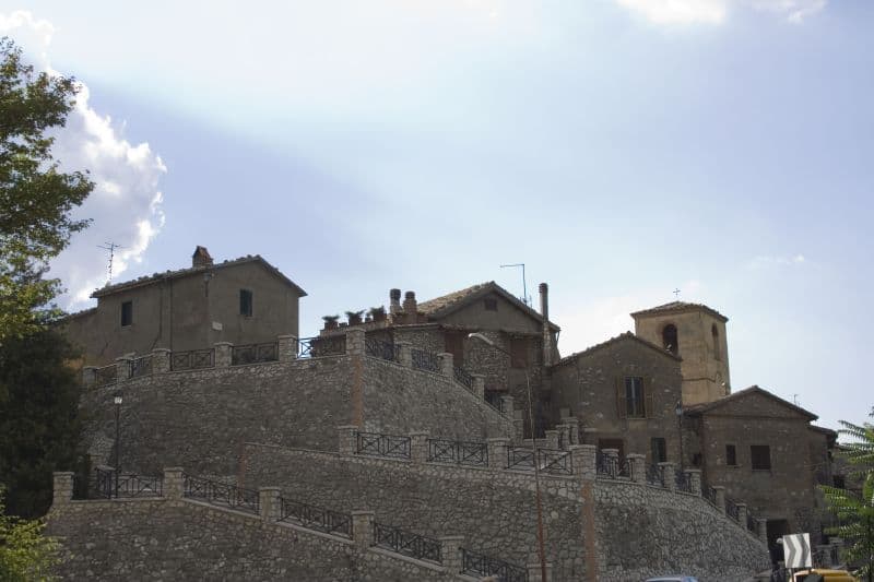Vista di Morro Reatino, borgo montano in provincia di Rieti