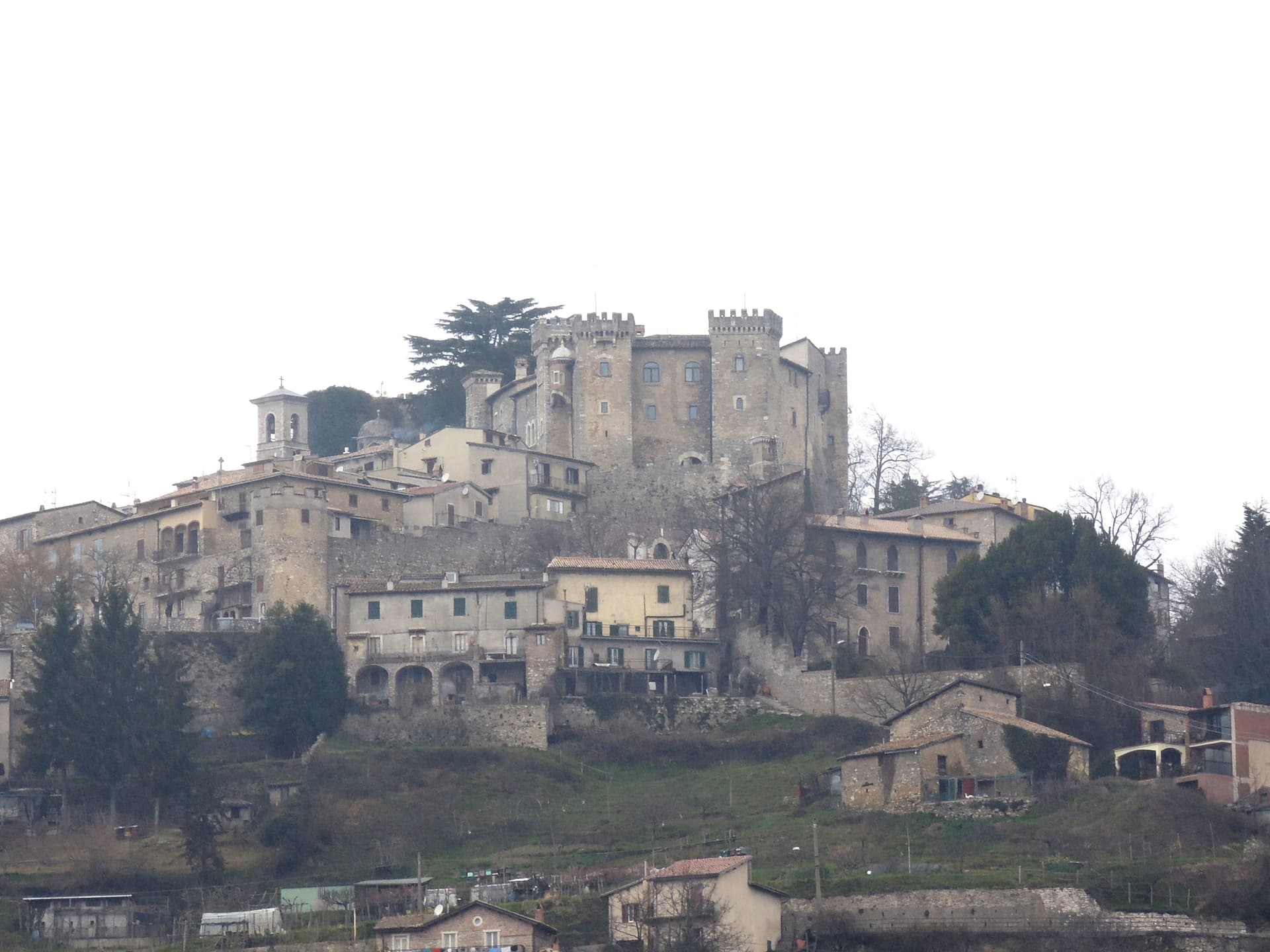Collalto Sabino, borgo collinare in provincia di Rieti