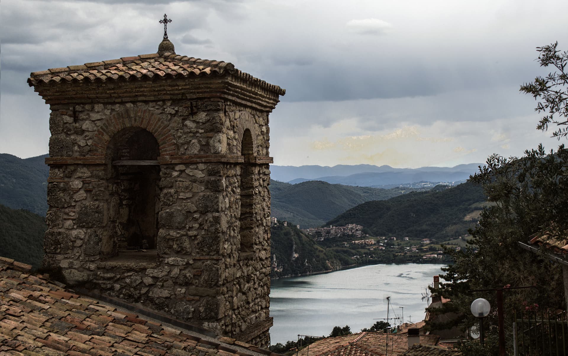 Ascrea, borgo collinare in provincia di Rieti