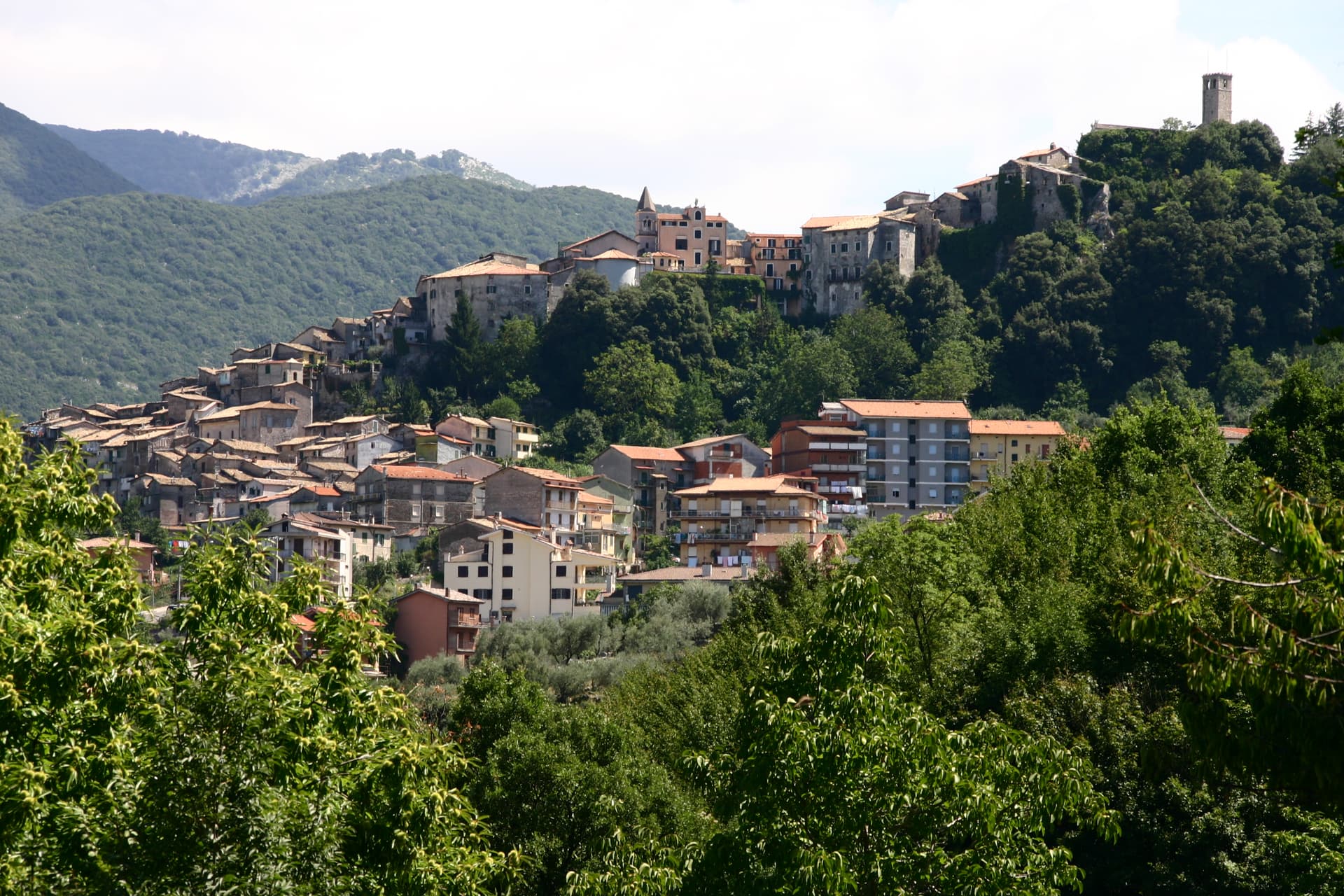 Carpineto Romano, borgo collinare in provincia di Roma