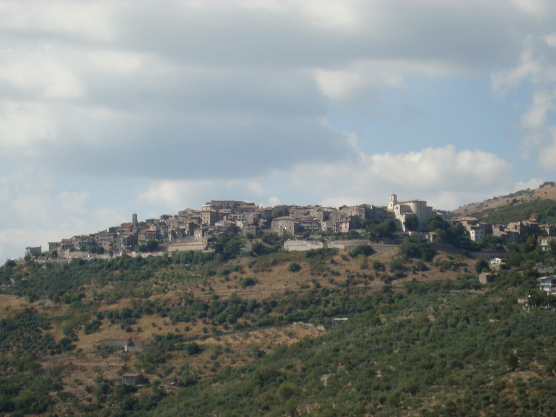 Acuto, borgo collinare in provincia di Frosinone