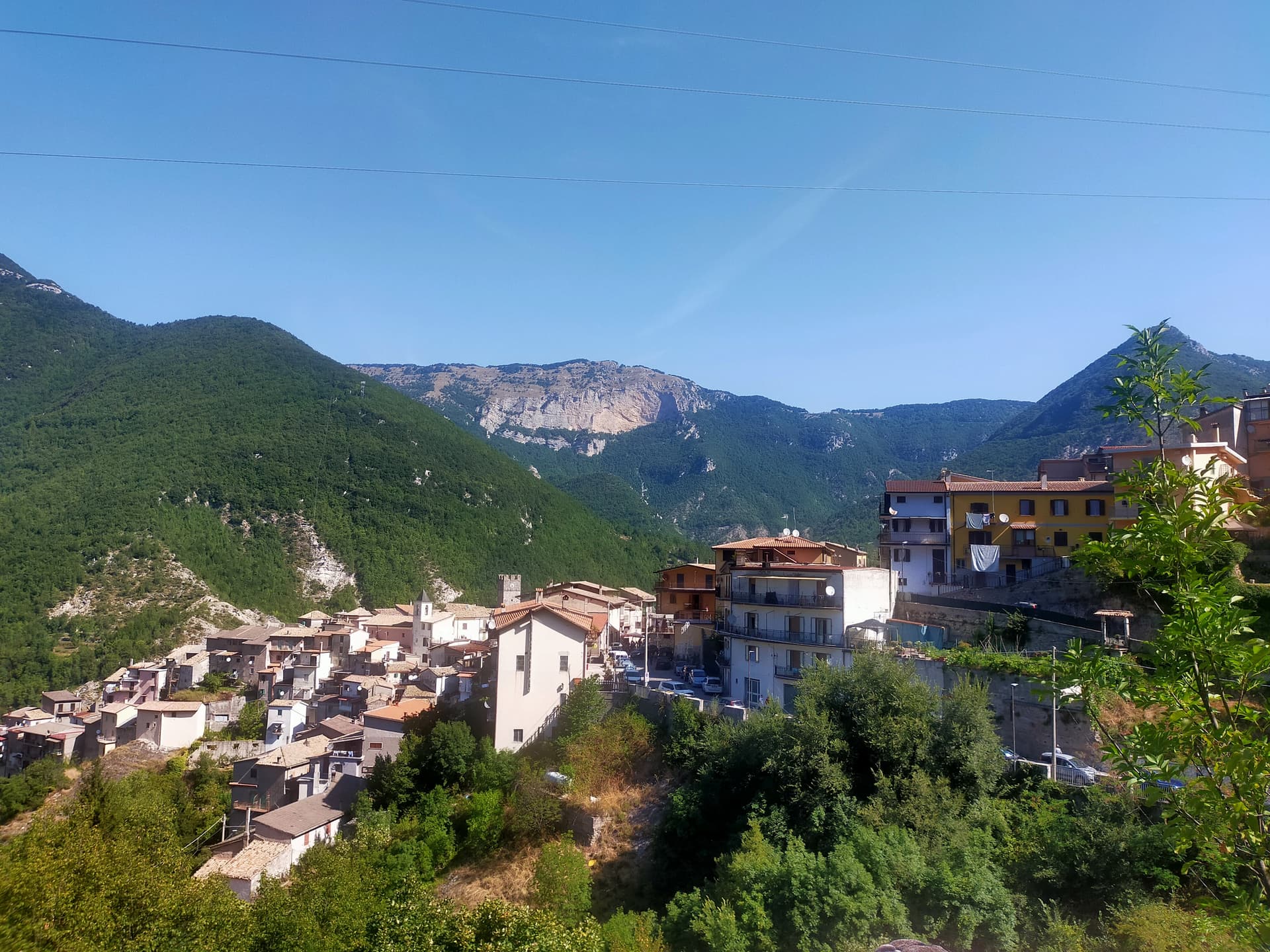 Vallepietra, borgo medievale in provincia di Roma
