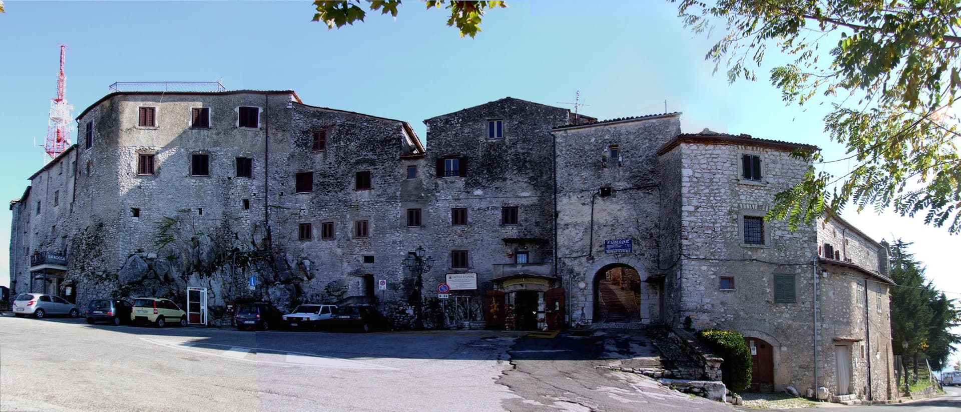 Fumone, borgo collinare in provincia di Frosinone