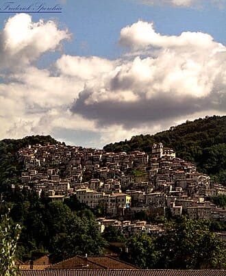 Artena