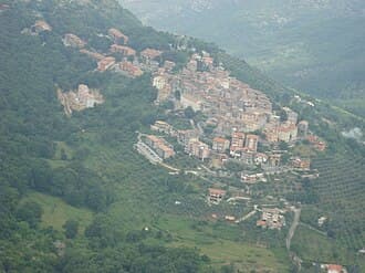 Foto di Bassiano fatta in volo.