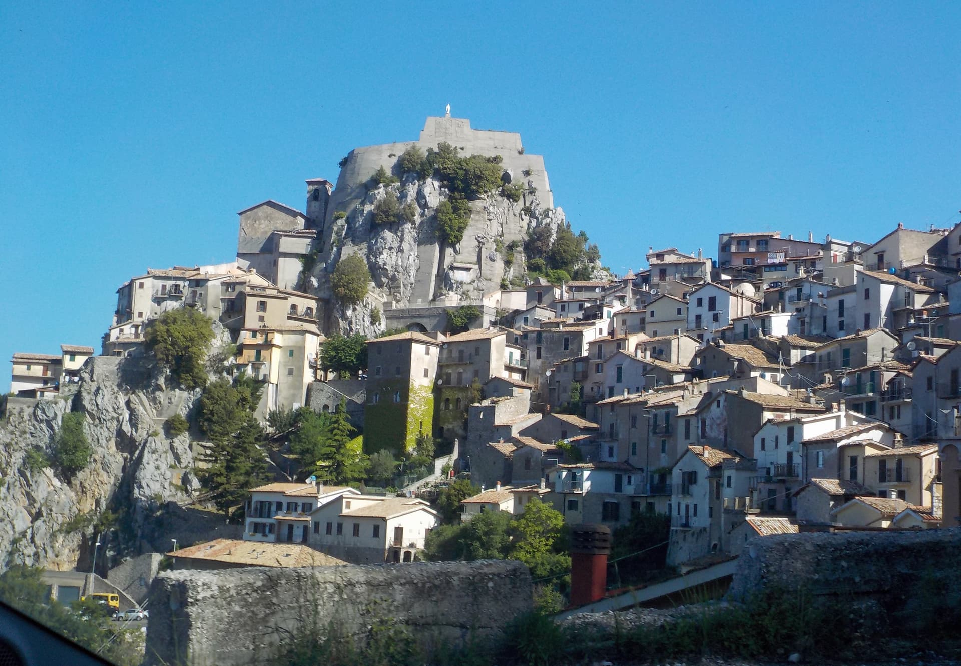 Cervara di Roma, borgo collinare in provincia di Roma