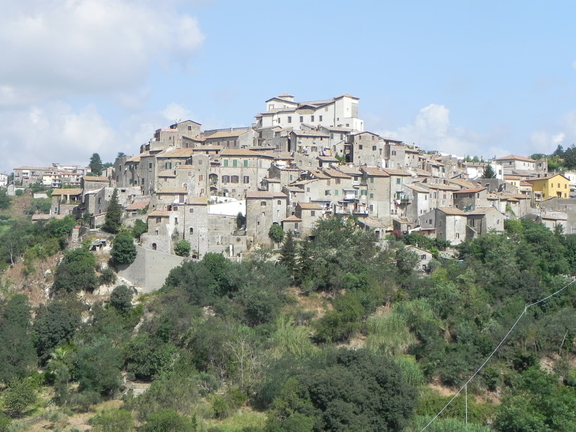 Castelnuovo di Porto, borgo costiero in provincia di Roma