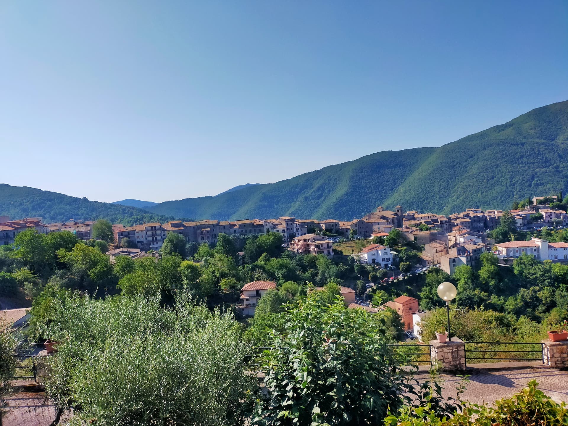 Jenne, borgo collinare in provincia di Roma