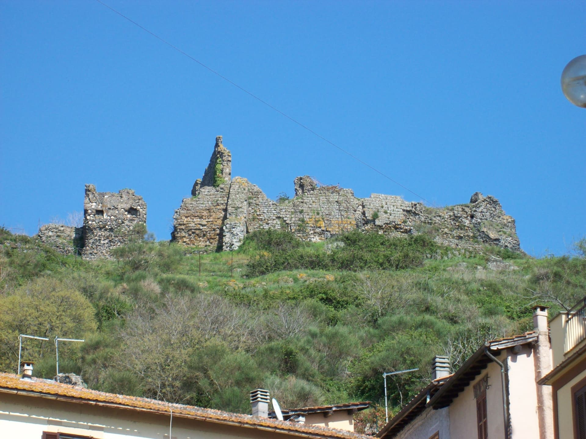 Trevignano Romano, borgo costiero in provincia di Roma