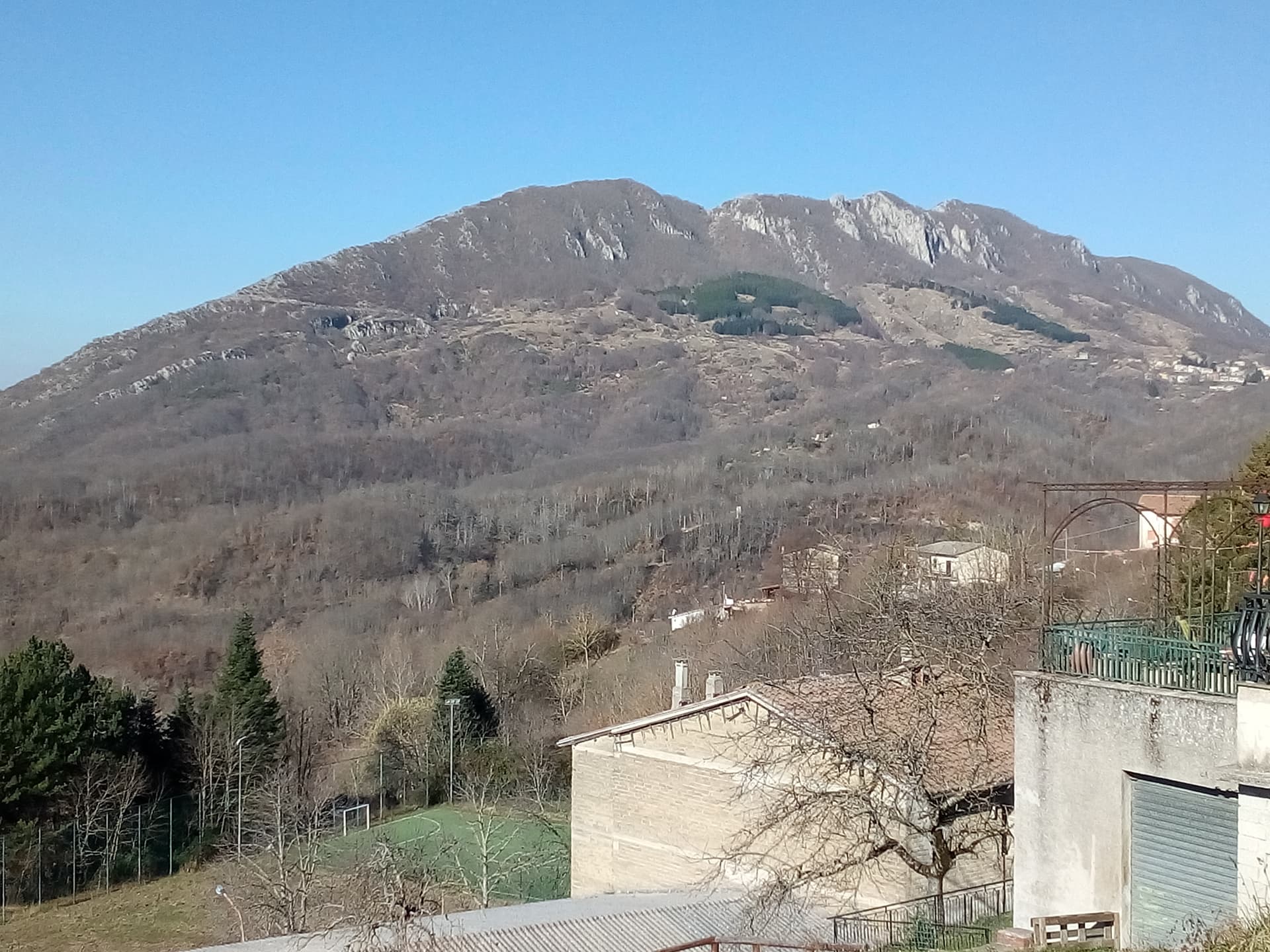 Collegiove, borgo collinare in provincia di Rieti