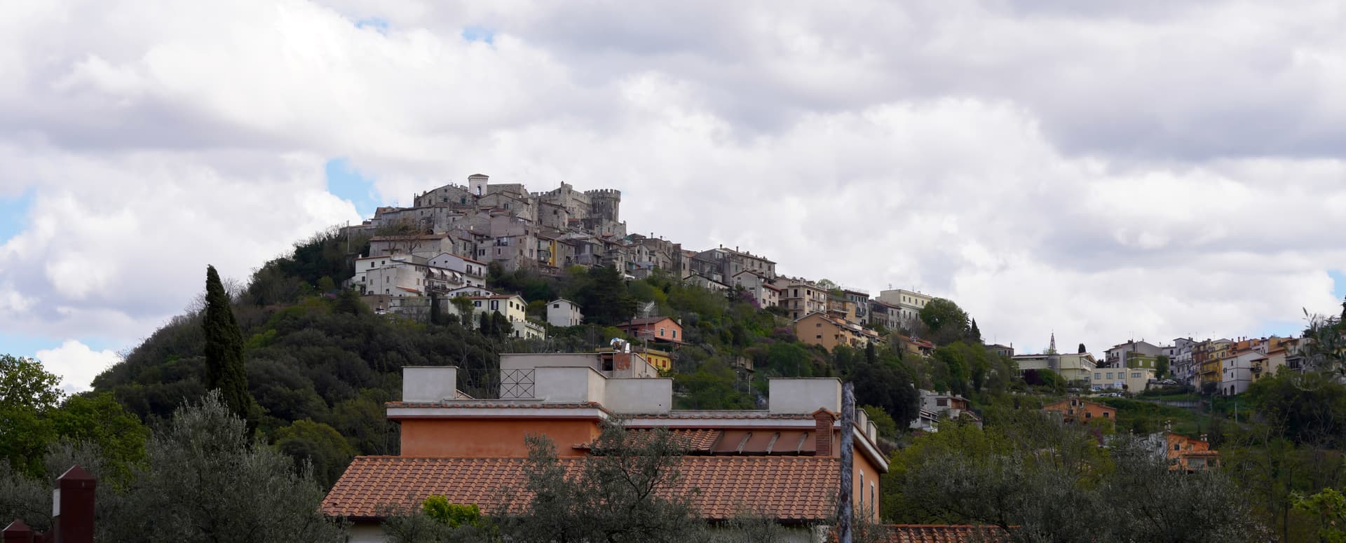 Nerola, borgo collinare in provincia di Roma