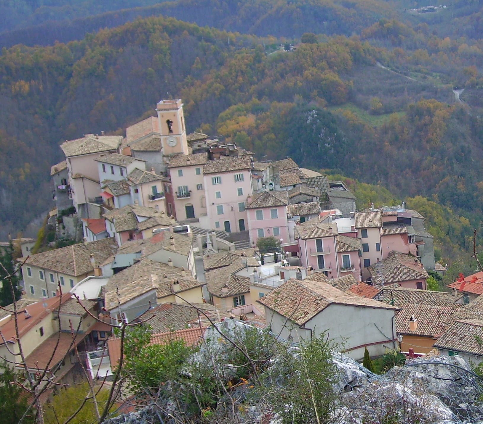 Canterano, borgo collinare in provincia di Roma