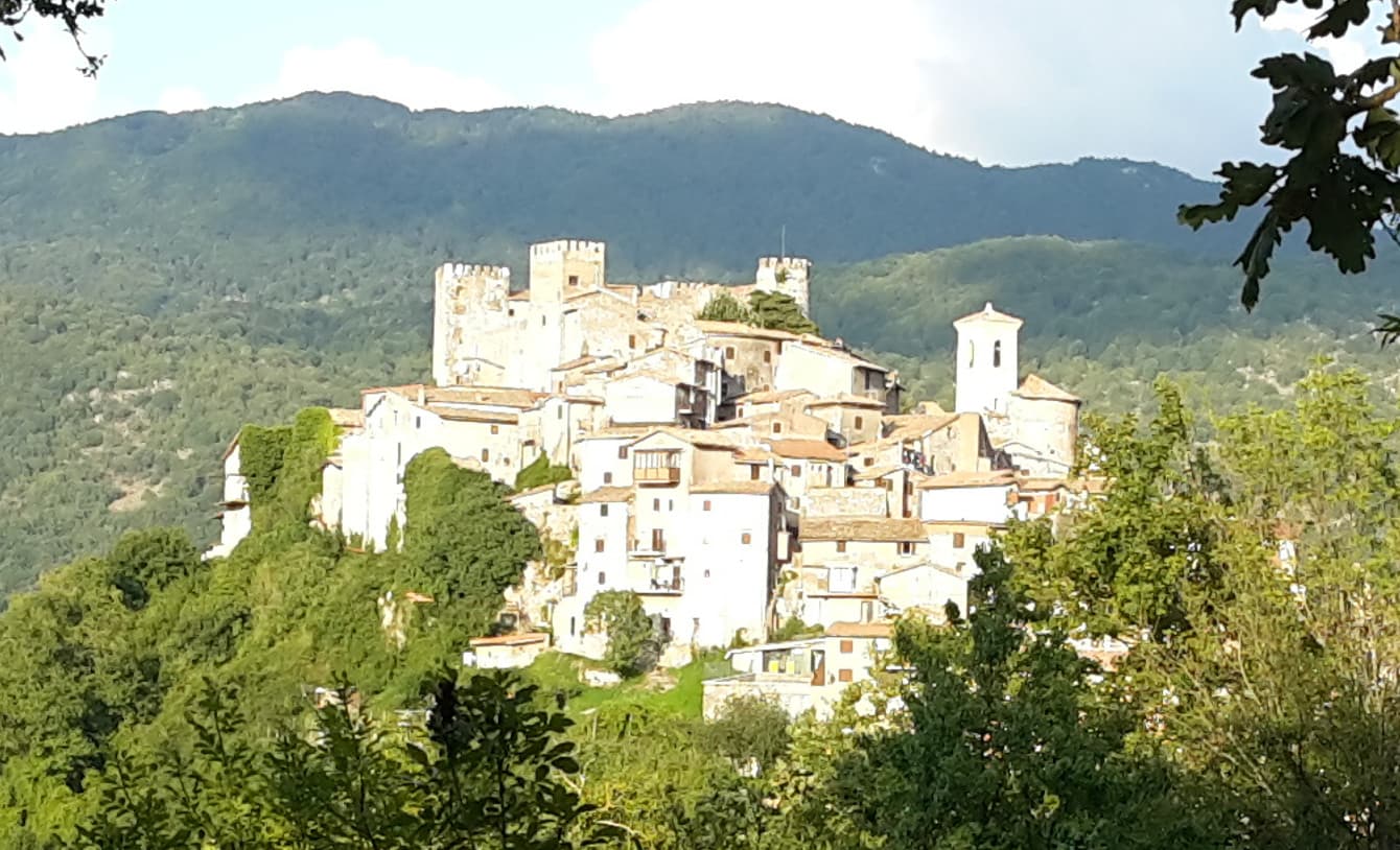 Ciciliano, borgo collinare in provincia di Roma